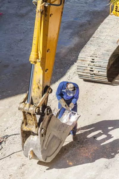 Heavy Equipment Welding near Floyd Texas
